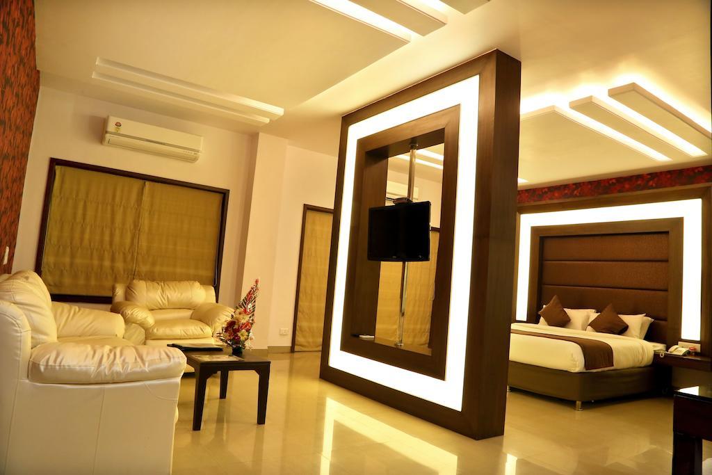 Pluz Resort Silvassa Pokoj fotografie